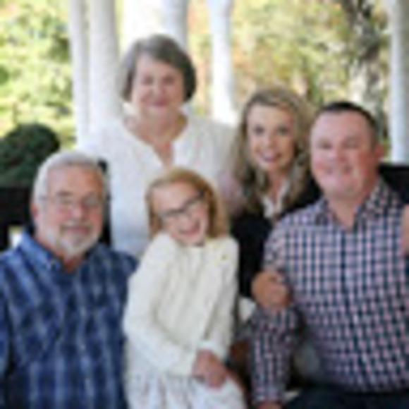 Meet your Posher, Heather - Picture 1 of 1